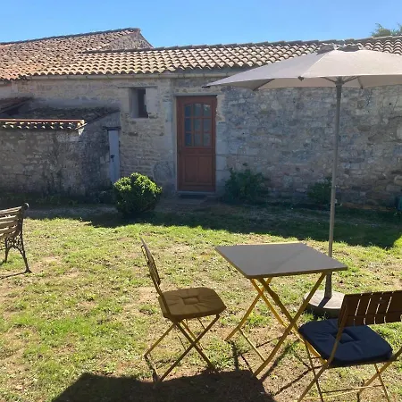 D'hotes Les Roches