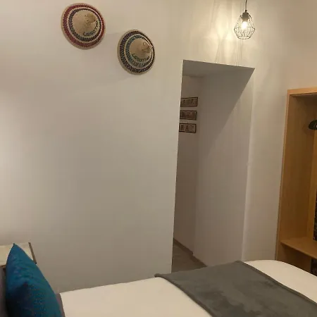 D'hotes Les Roches Bed & Breakfast Corme-Royal