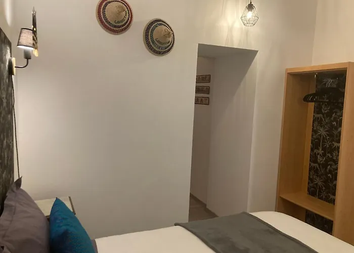 D'hotes Les Roches 住宿加早餐酒店 Corme-Royal