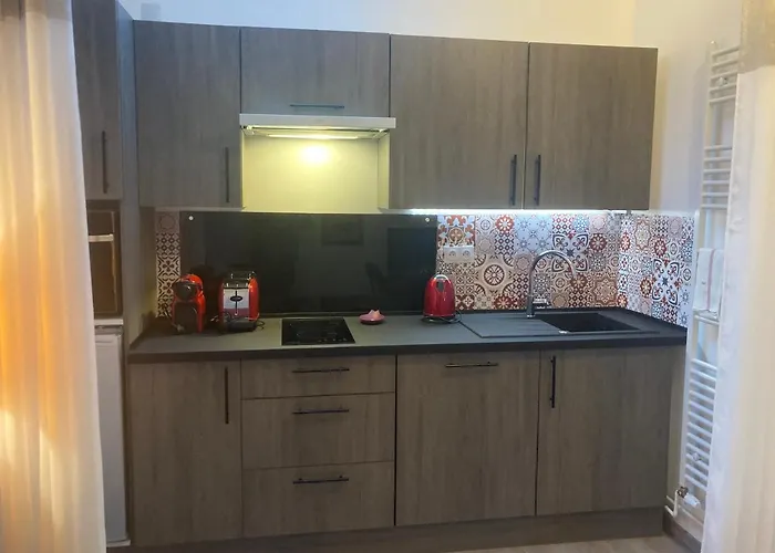 D'hotes Les Roches 住宿加早餐酒店 *