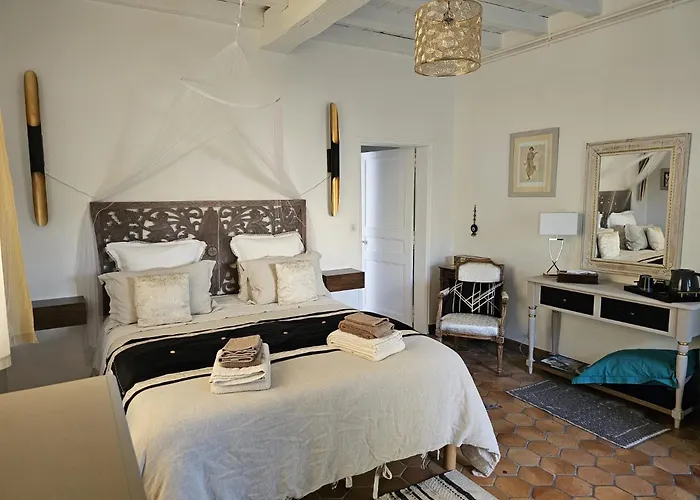 D'hotes Les Roches 住宿加早餐酒店