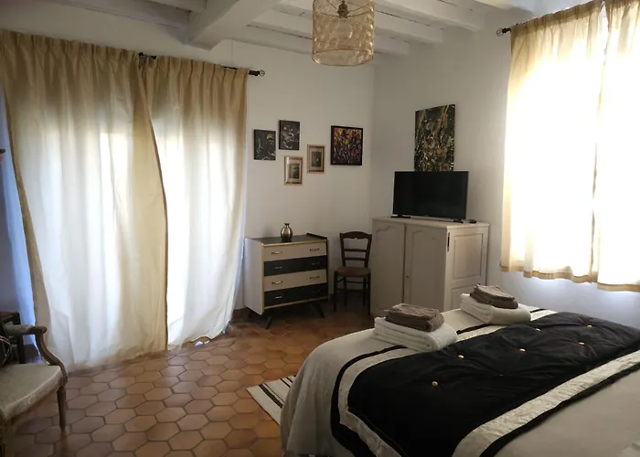 D'hotes Les Roches *